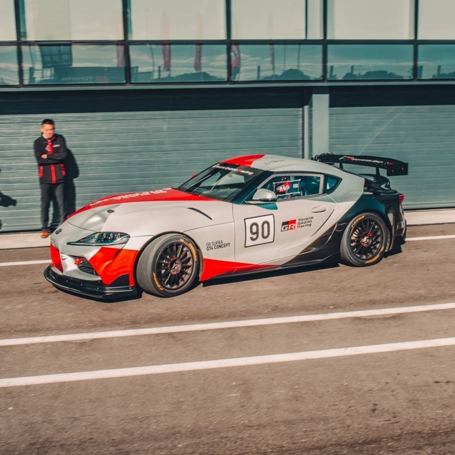 Toyota Supra A90  Räder OZ Racing Supertourismo GT