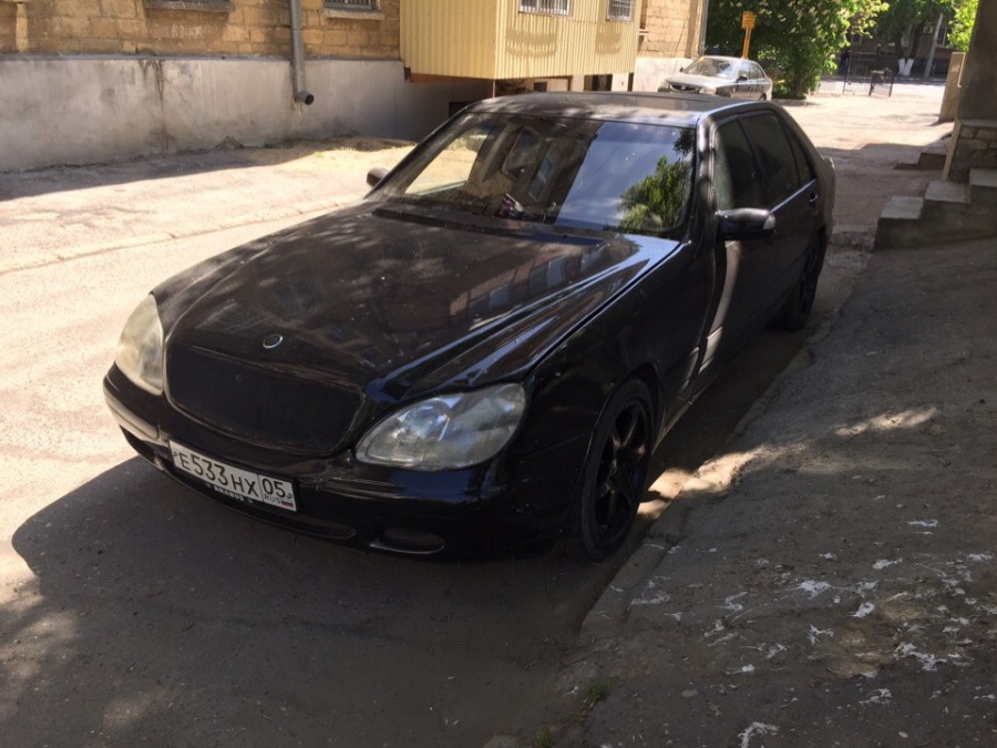 Mercedes-Benz S-Class W140 