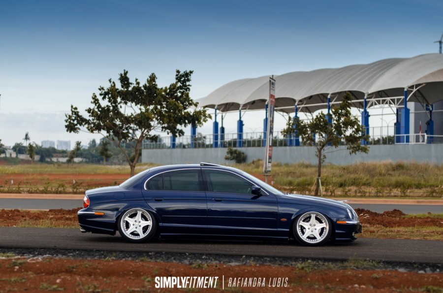 Jaguar S-Type Räder Super Star Leon Hardiritt Orden