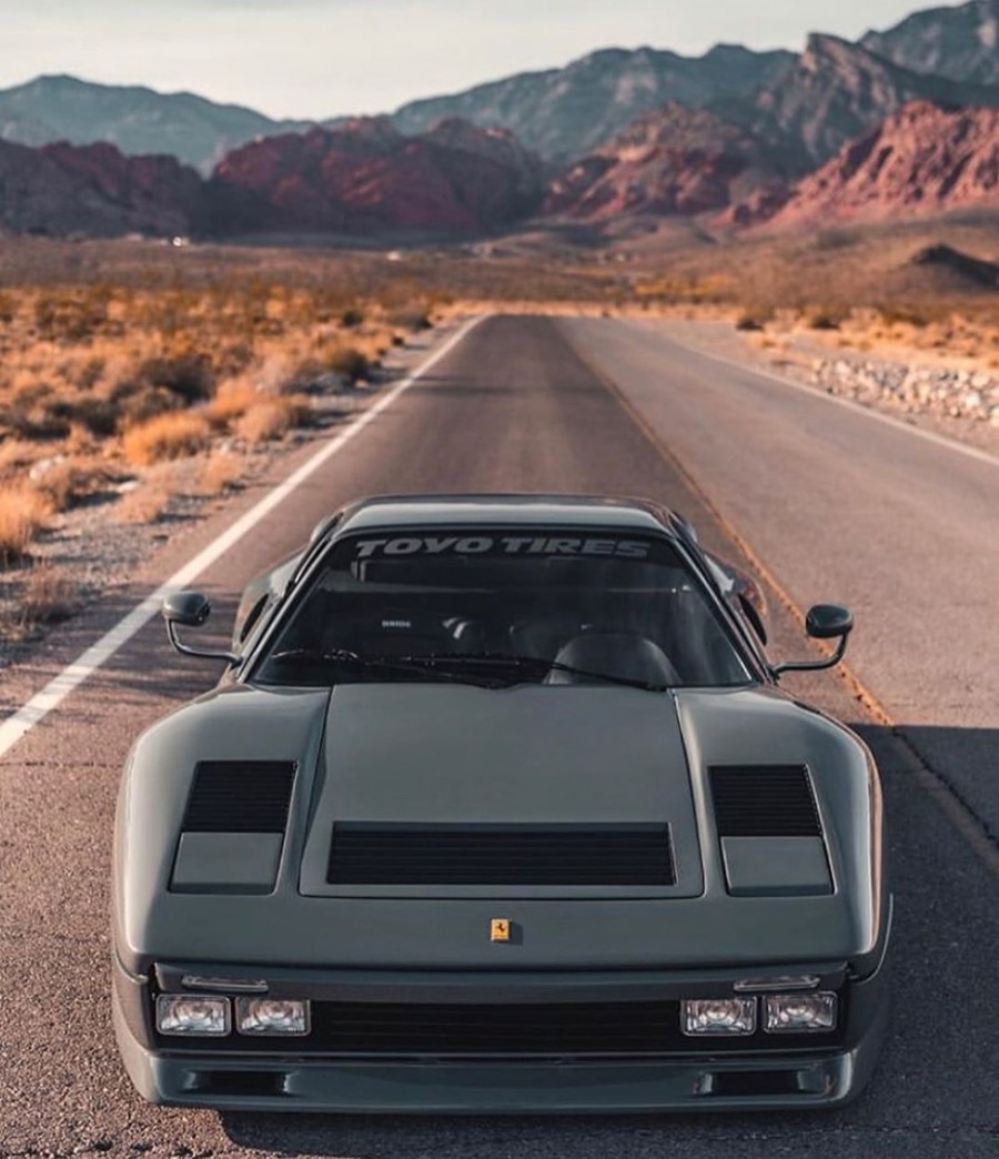 Ferrari 328 Räder Rotiform DNO R17 9.5J R18 12.5J