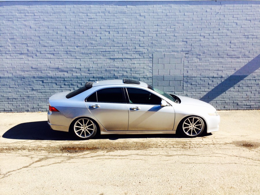 Acura TSX Räder TSW Jerez R18 9J ET30 215/40