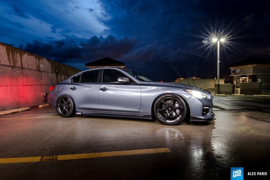 Infiniti Q50 Räder Cosmis XT-006R R20 9.5J ET10 255/35