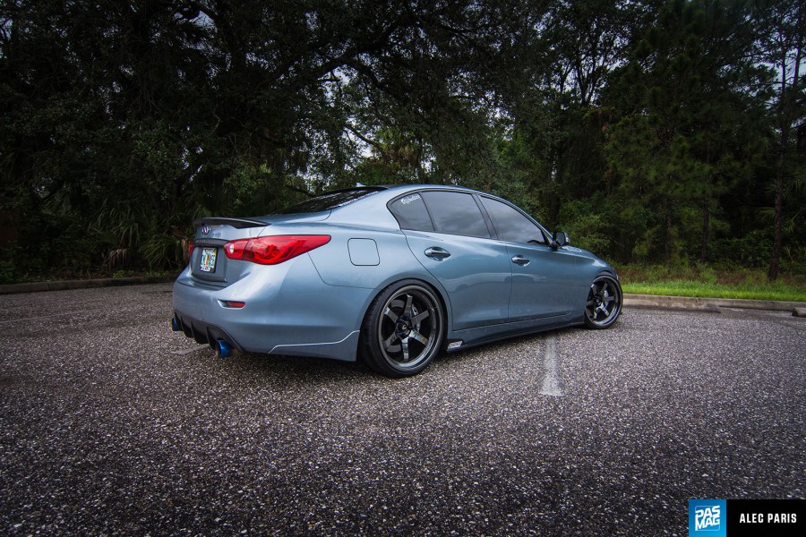Infiniti Q50 Räder Cosmis XT-006R R20 9.5J ET10 255/35