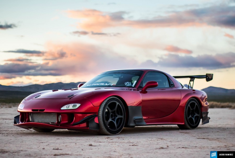 Mazda RX-7 FD Räder Rays Volk Racing F-Zero Challenge R18 9.5J ET22 265/40