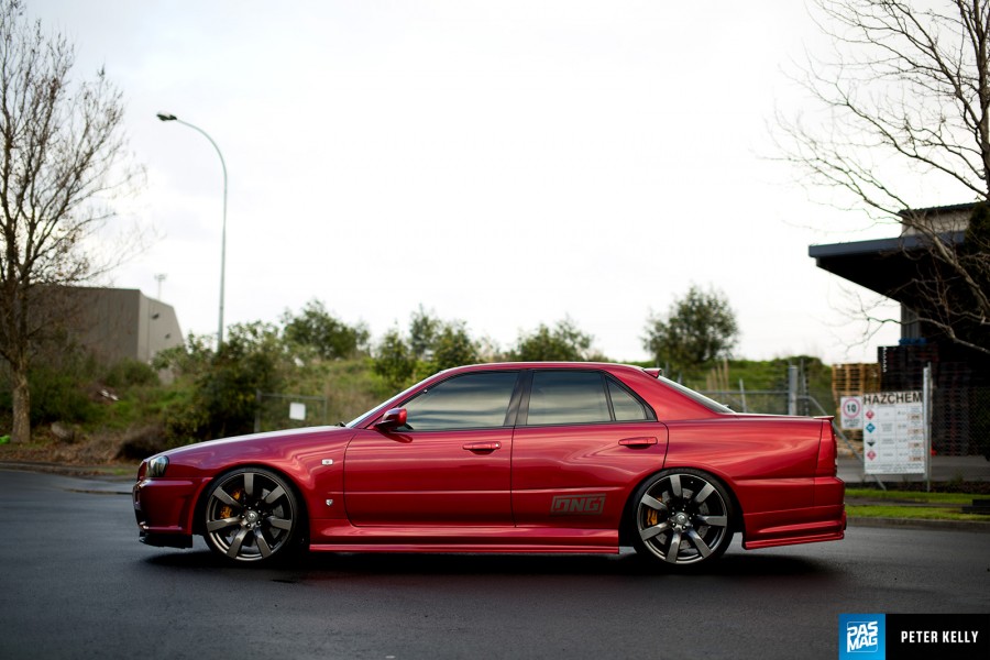 Nissan Skyline R34 Räder OEM Nissan GTR R20 10.5J ET25 285/35