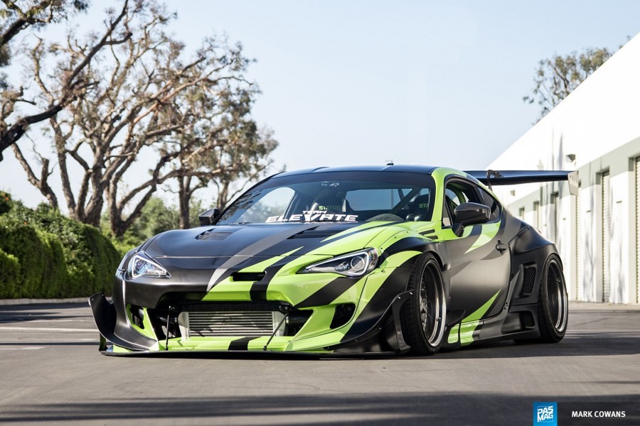 Scion FR-S Räder Rotiform LVS R18 10.5J ET-17 255/35 12.5J ET-27 285/35