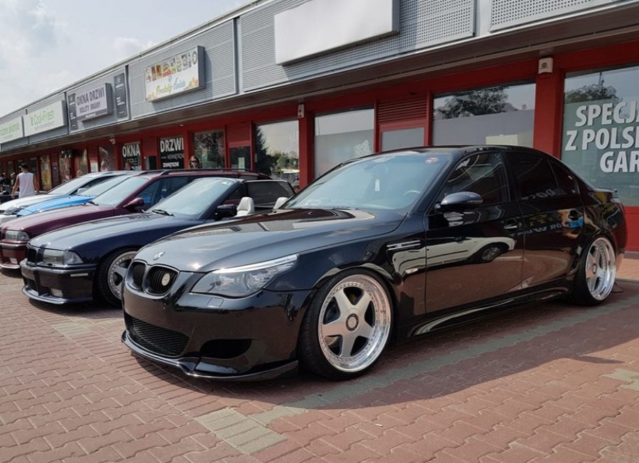 BMW 5 series E60 Sedan Räder OZ Racing Futura R19 9.5J 10.5J