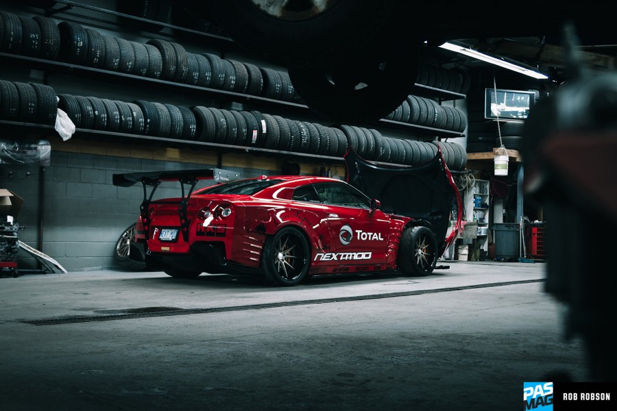 Nissan GT-R (R35) Räder Work Gnosis CV201 R20 10.5J ET-5 285/35 11.5J ET-37 315/35
