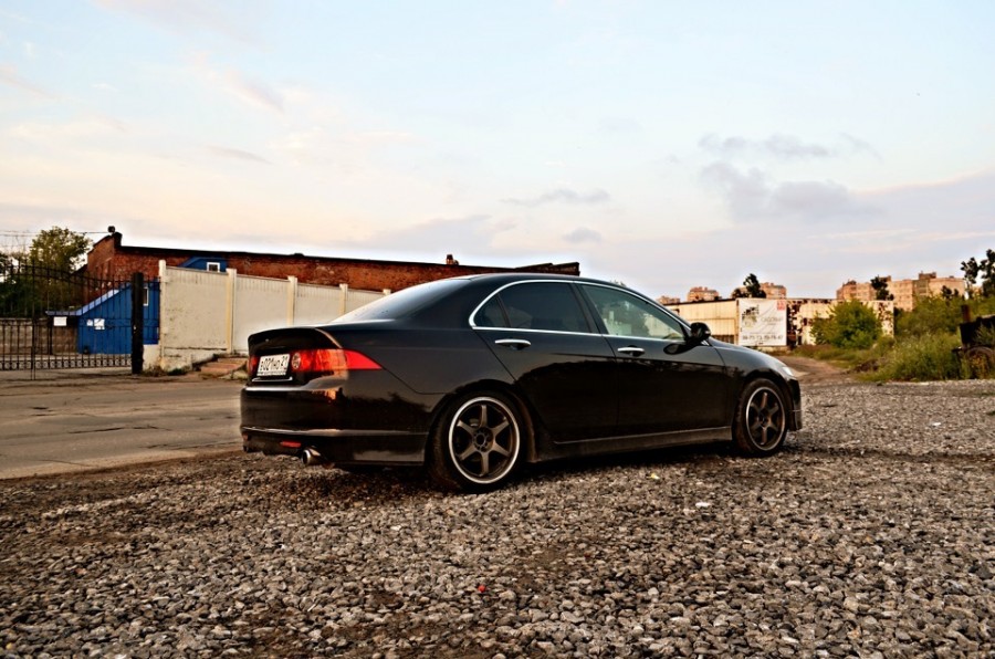 Honda Accord 7. Generation Räder 5Zigen PRO RACER GN+ R18 7.5J ET43 225/40 8.5J ET48