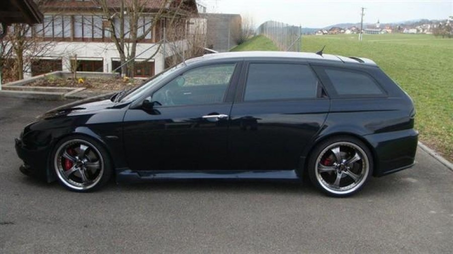 Alfa Romeo 156 Räder Barracuda Superfast R19 8.5J ET32 225/35 Wagon 