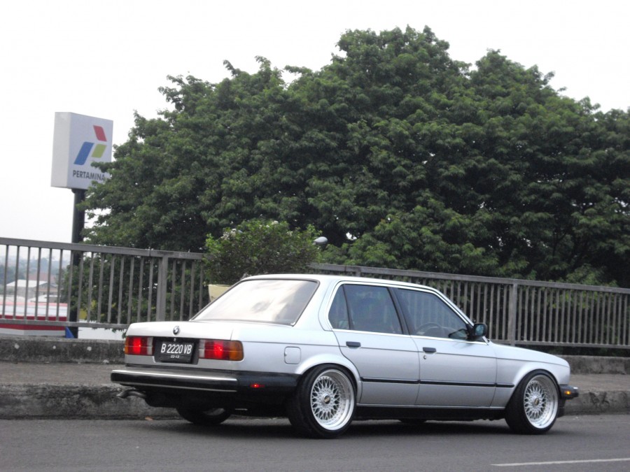 BMW 3 series E30 Räder BBS RS R17 8.5J ET8 205/45 9.5J 215/45