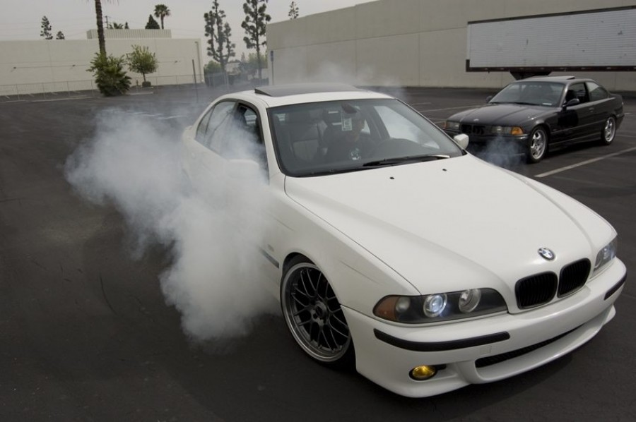 BMW 5 series E39 Räder Linea Corse Z2S R19 8.5J ET15 215/35 9.5J ET20 225/35
