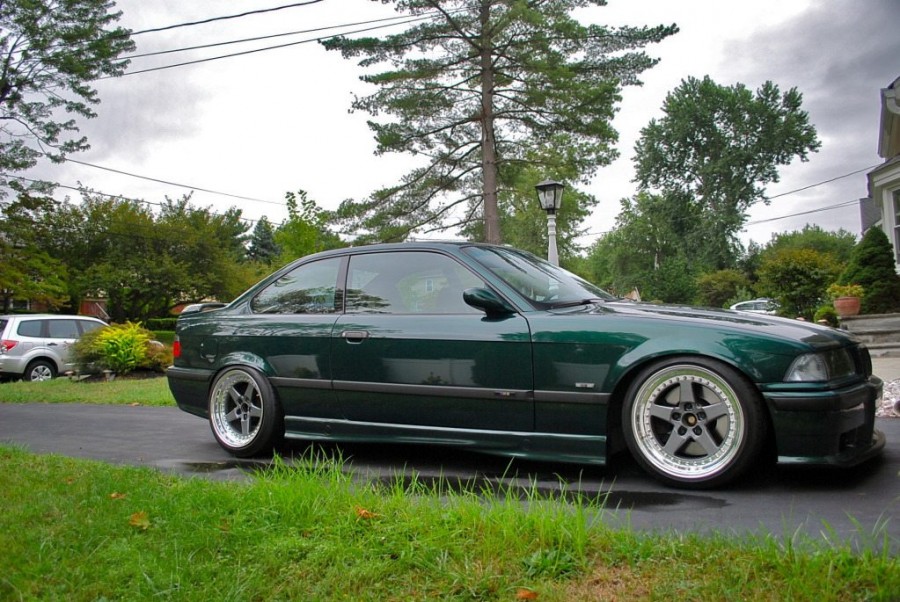 BMW 3 series E36 Räder Cromodora R17 9J ET22 215/40 10J 225/45