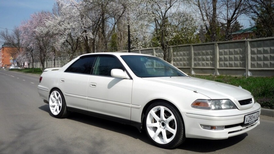 Toyota Mark II 100 Räder Work Emotion XT7 R18