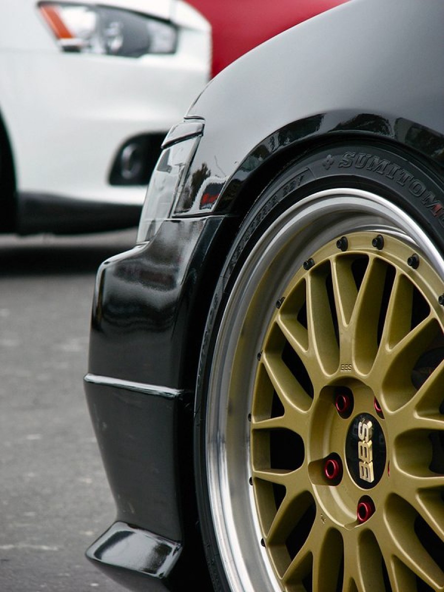 Honda Accord 6. Generation Räder BBS LM R18 8J ET35 215/40 9J ET40 225/40