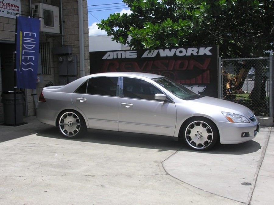 Honda Accord 7. Generation Räder Work Schwert SC3 R19 8.5J ET45 225/35 9J