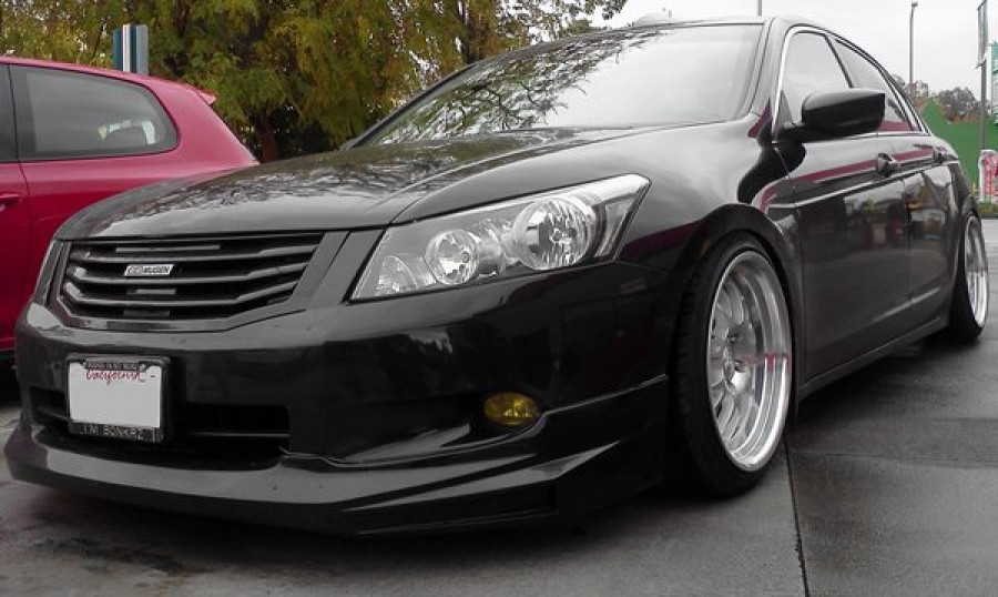 Honda Accord 8. Generation Räder Klutch Republik SL14 R18 9.5J ET30 225/40