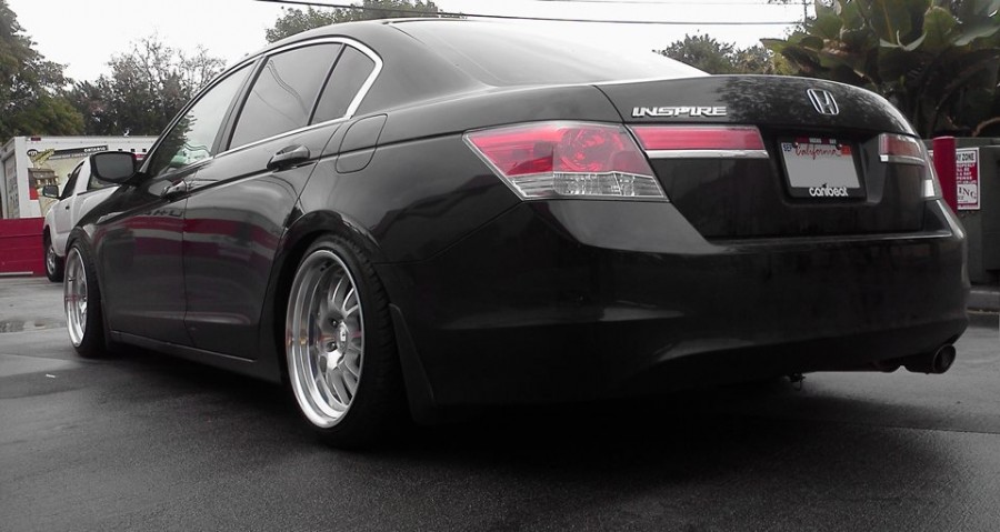 Honda Accord 8. Generation Räder Klutch Republik SL14 R18 9.5J ET30 225/40
