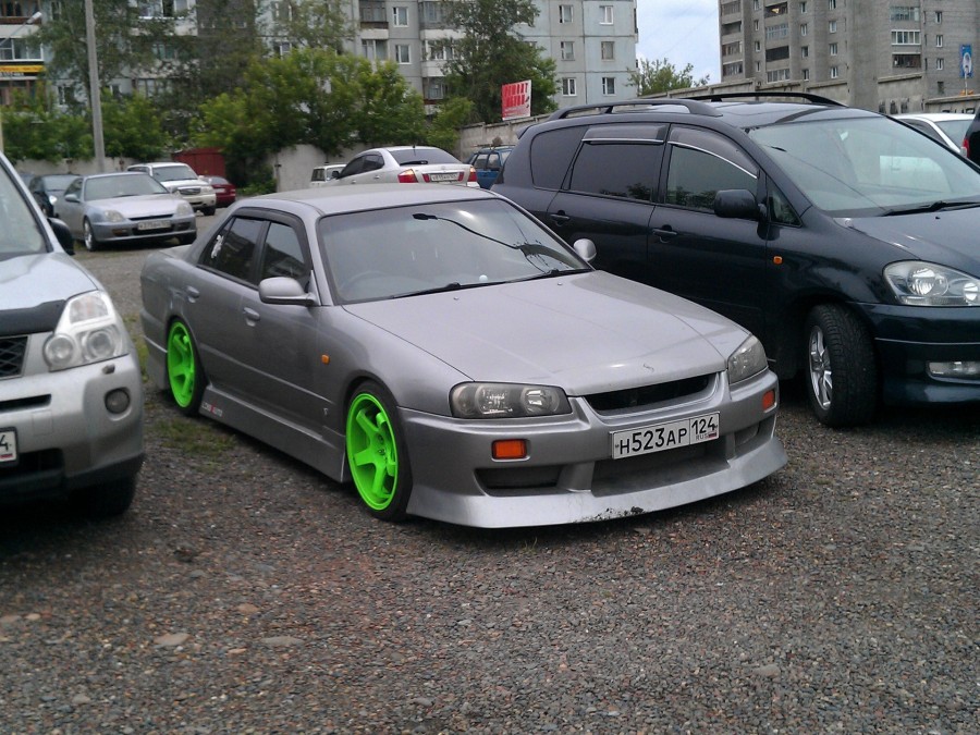 Nissan Skyline R34 Räder M2 Hanbai DT-05 R18 9J ET20 225/40 10J ET30 245/40