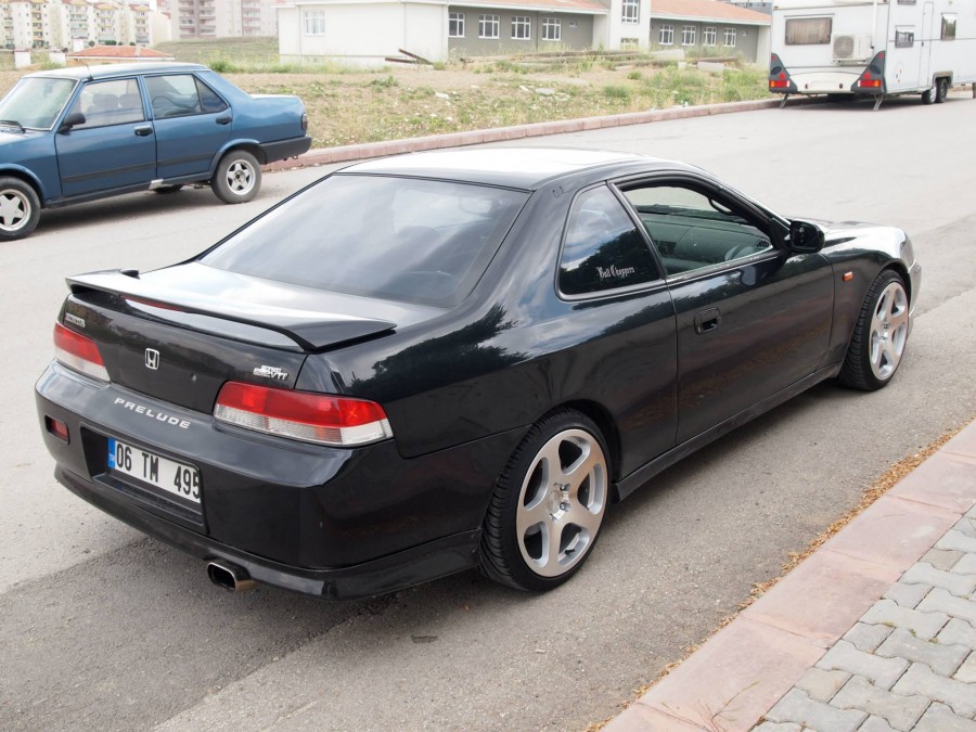Honda Prelude BB5, BB6, BB7, BB8, BB9 Räder Rotiform NUE R17 8J ET30 205/40