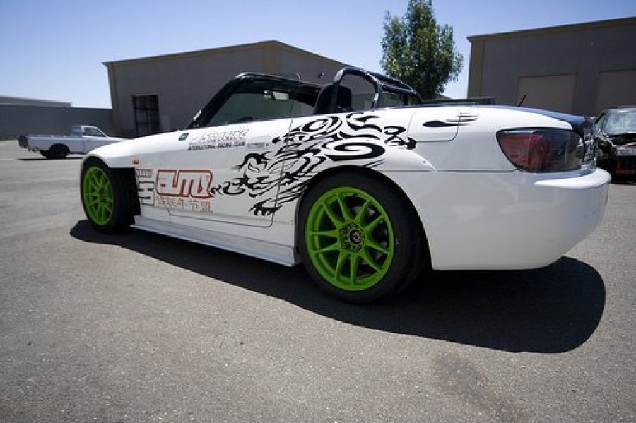 Honda S2000 Räder Work Emotion CR KAI R17 9J ET27 255/50