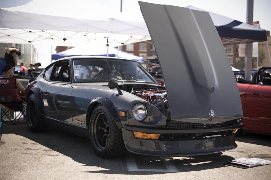 Datsun 240Z Räder Watanabe RS R16 9J ET-13 245/45 9.5J ET-19