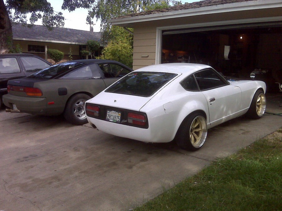 Datsun 240Z Räder Rota RB-R R17 9.5J ET-19 205/40