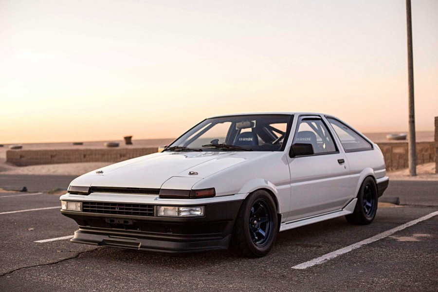 Toyota Corolla Levin AE85/AE86 Räder Rays Volk Racing TE37 R14 7J 205/55