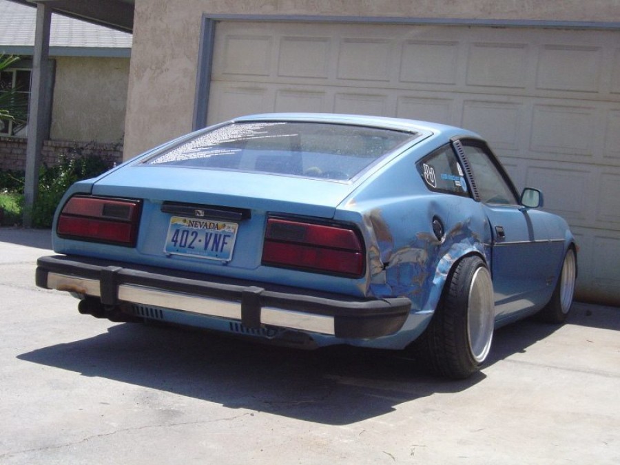 Datsun 280ZX Räder Chassis Engineering  R15 8J ET-12 205/50 10J ET-50