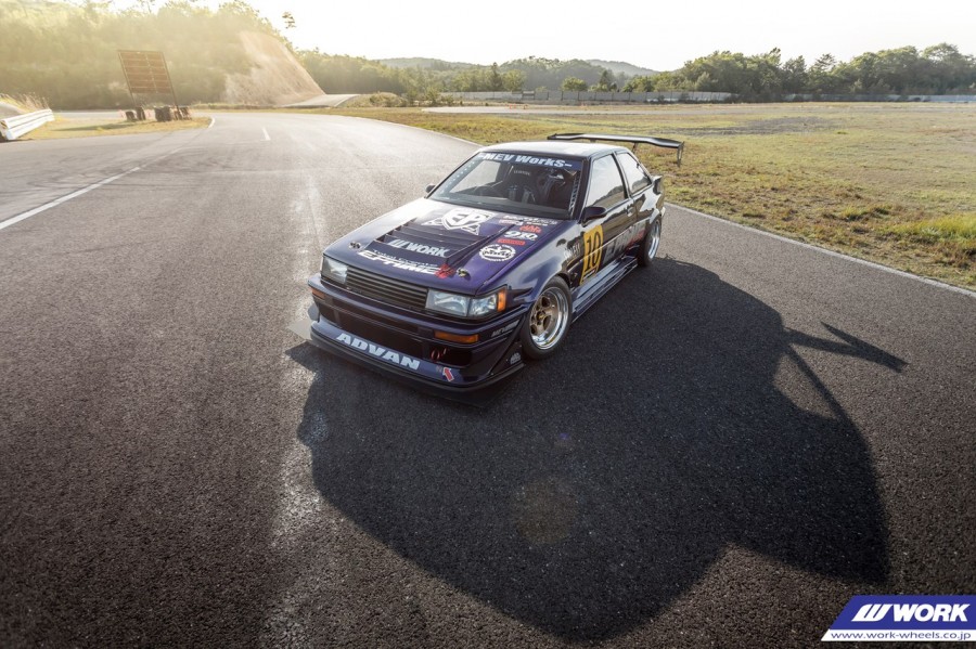 Toyota Corolla Levin AE85/AE86 Räder Work Equip 40
