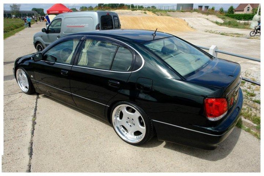 Lexus GS S160 Räder Wald D23 Duchatelet R19 9J ET24 225/35 10J 245/35