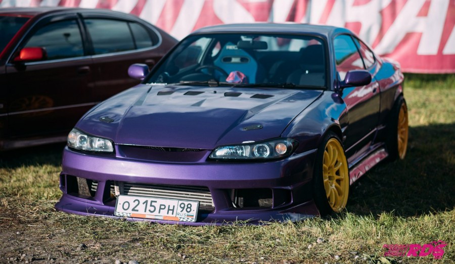 Nissan Silvia S15 Räder Work Emotion 11R R18 9.5J ET12