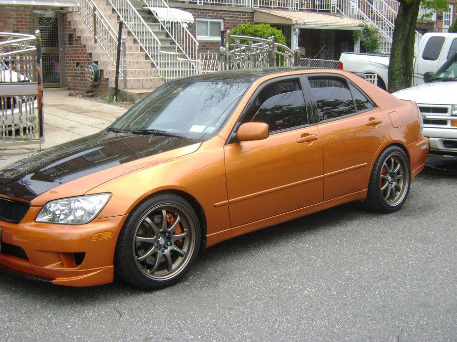 Lexus IS Räder Work Emotion XD9 R18 8J ET45 225/40 9J ET38 265/35