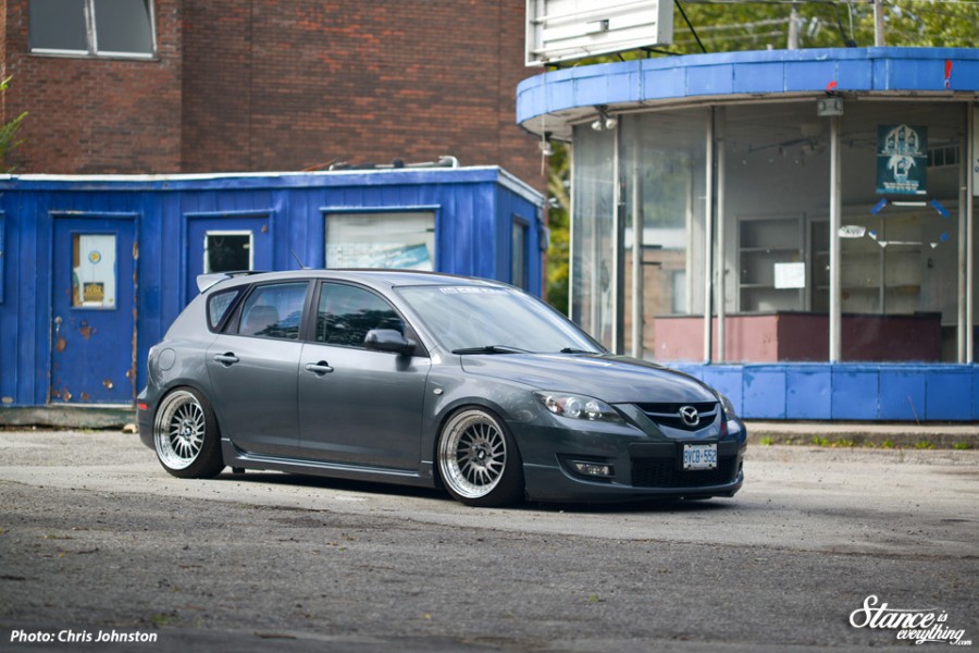 Mazda 3 1. Generation Räder Mtechnica Directional R18 9.5J ET30 215/40
