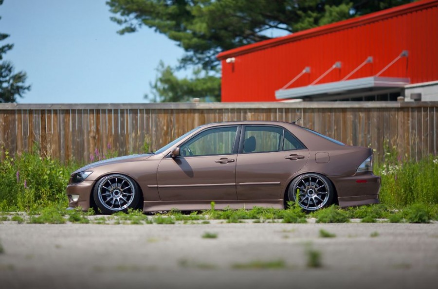 Lexus IS XE10 Räder Work Emotion 11R R18 IS300 