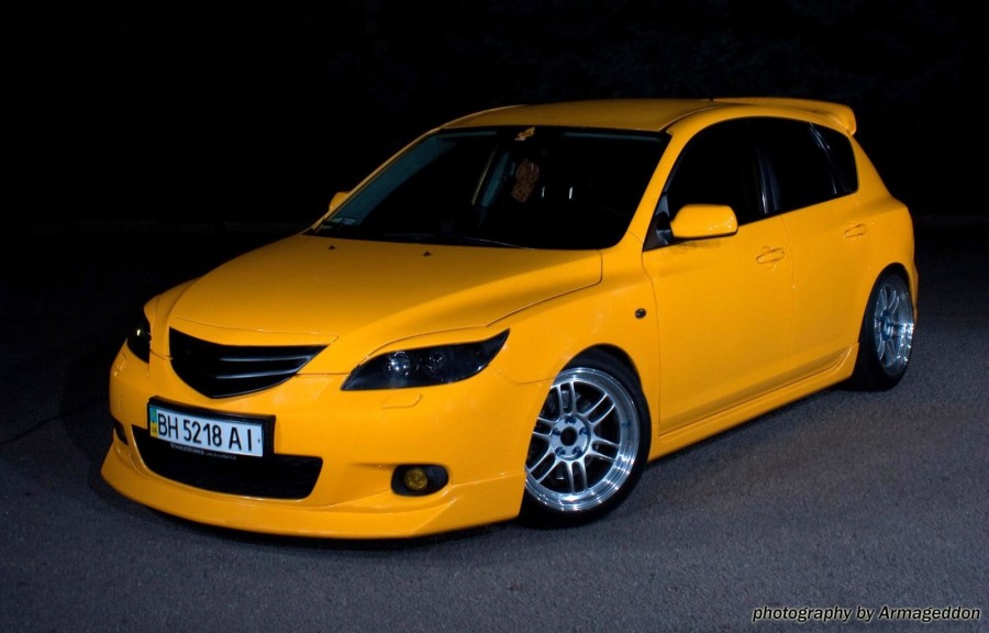 Mazda 3 1. Generation Räder Enkei RPF1 R17 9J ET45 215/45