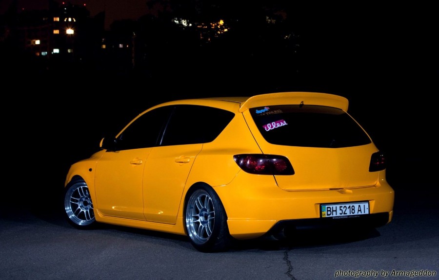 Mazda 3 1. Generation Räder Enkei RPF1 R17 9J ET45 215/45