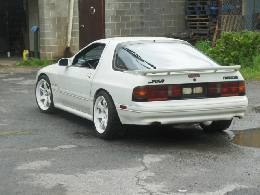 Mazda RX-7 FC Räder Rays Volk Racing TE37 R17 9J ET22 235/45 9.5J ET12 245/45