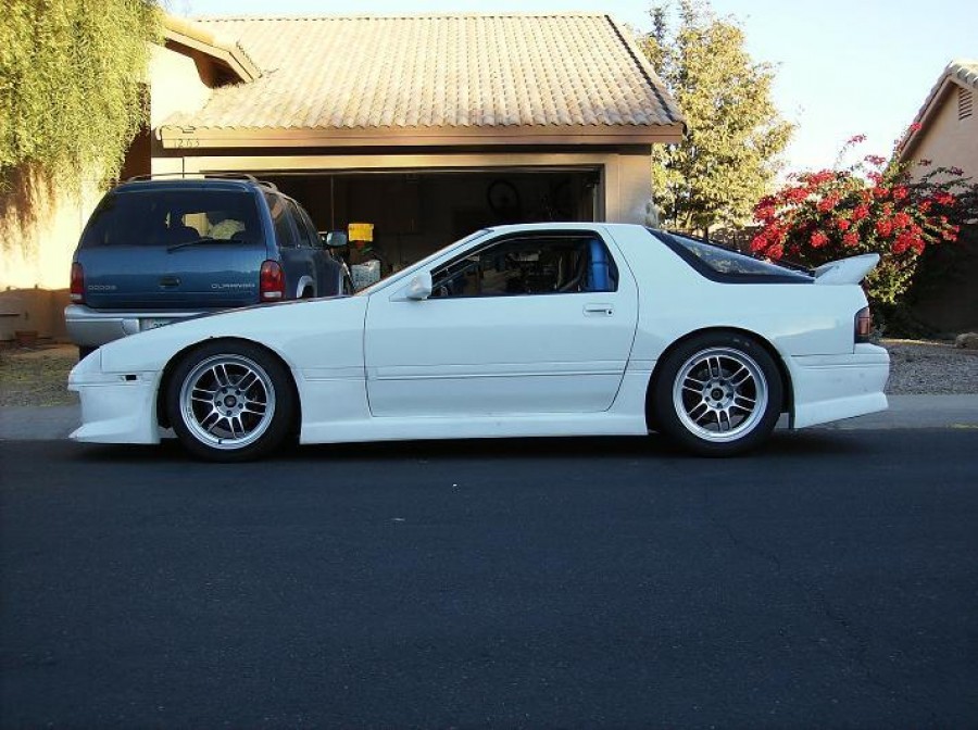 Mazda RX-7 FC Räder Enkei RPF1 R17 9J ET22 225/45 10J ET18 275/40