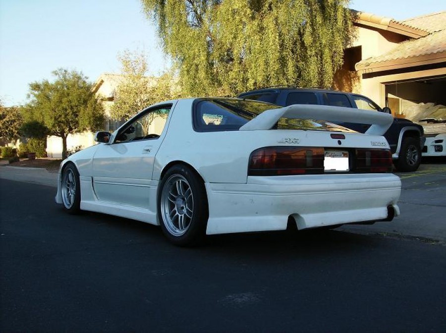 Mazda RX-7 FC Räder Enkei RPF1 R17 9J ET22 225/45 10J ET18 275/40