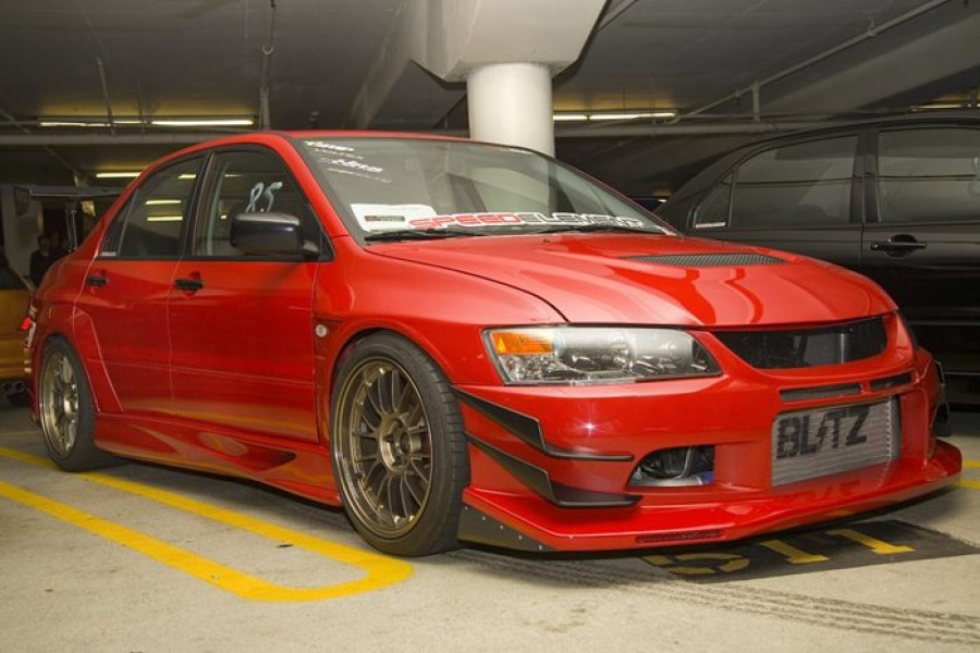 Mitsubishi Lancer Evolution IX Räder Rays Volk Racing SE37K R18 10.5J ET15 265/35