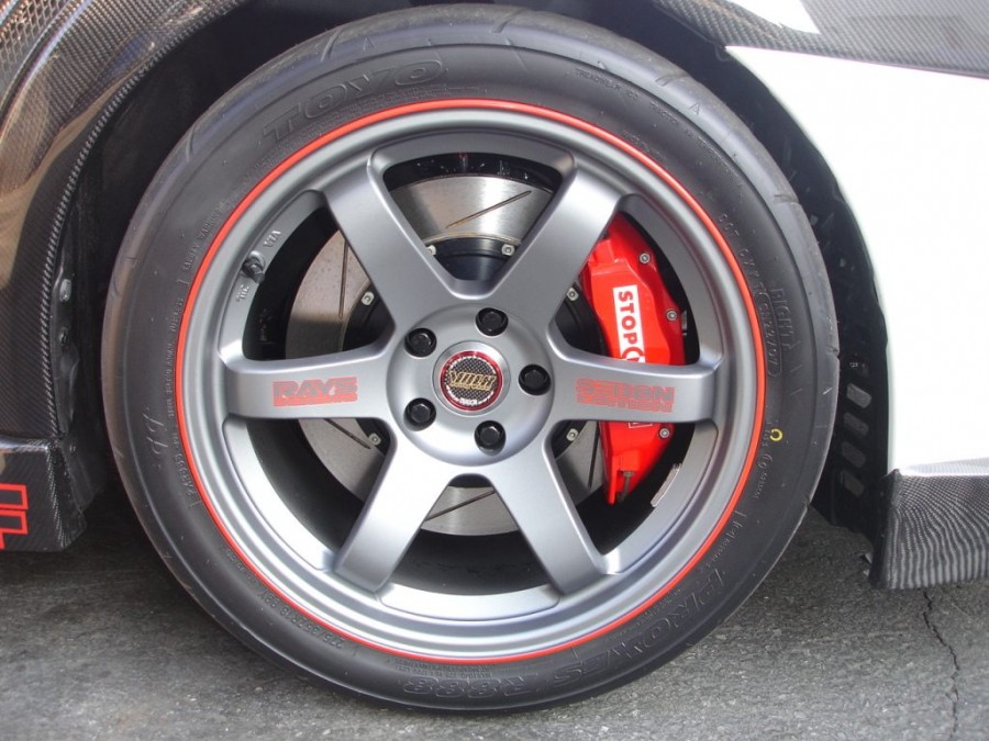 Mitsubishi Lancer Evolution X Räder Rays Volk Racing TE37 R18 9.5J ET22 275/35