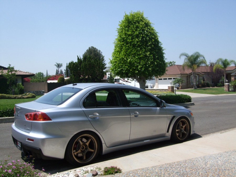 Mitsubishi Lancer Evolution X Räder 5Zigen FN01R-C R18 9.5J ET12 255/40