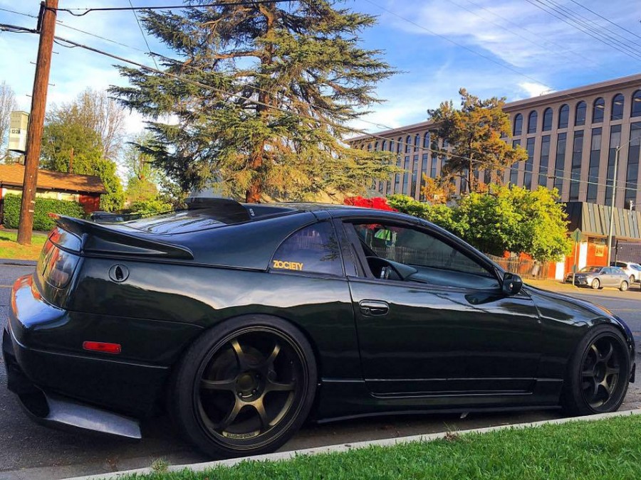 Nissan 300ZX Räder MRR UO5 R19 9.5J ET12 235/40