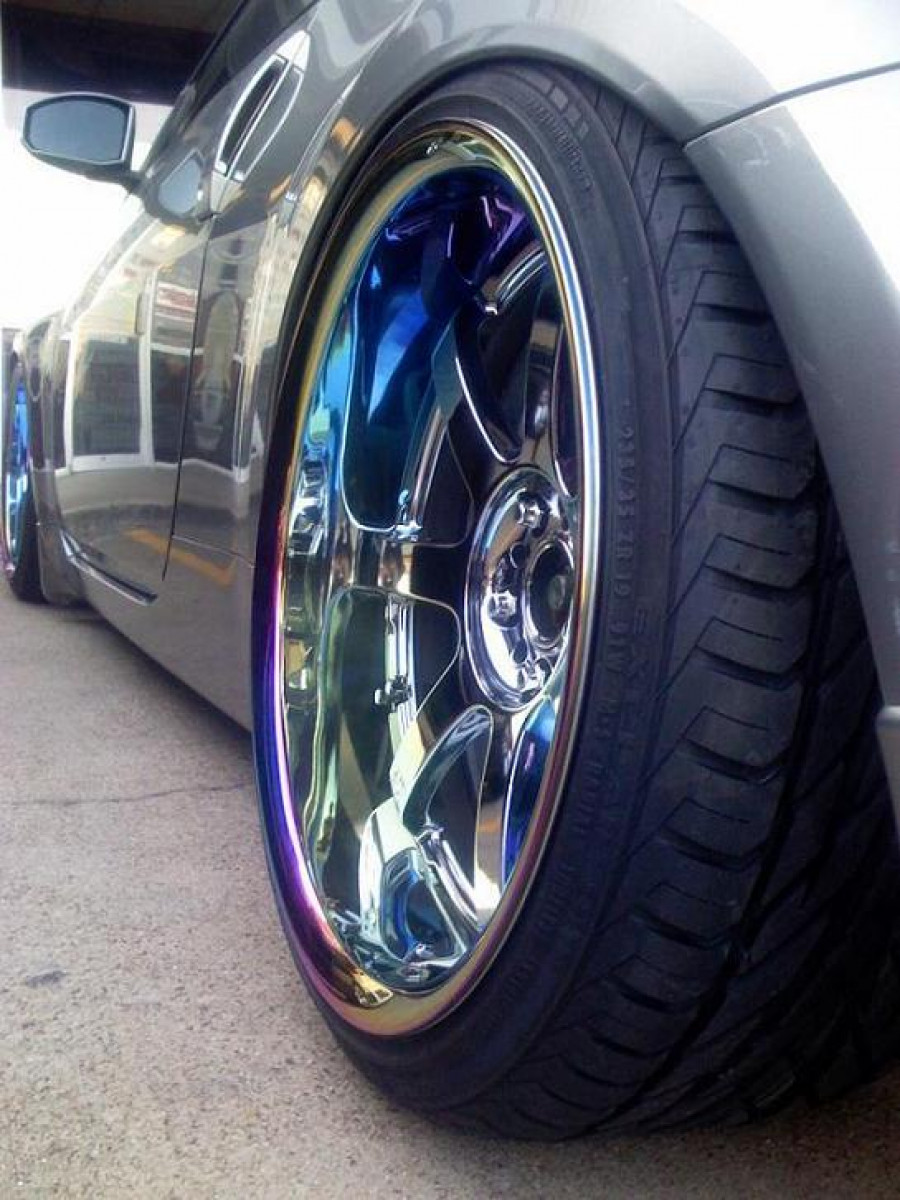 Nissan 350Z Räder Rays Gram Light 57S Pro R19 9.5J ET-6 215/35 10J ET-15 235/35
