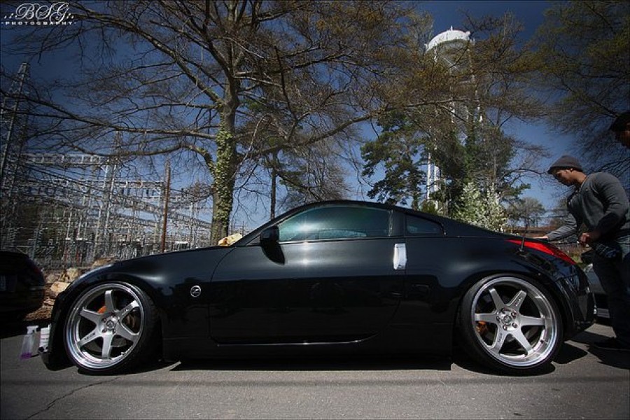 Nissan 350Z Räder Rays Volk Racing TE37 R19 9.5J ET22 225/35 10.5J 255/35