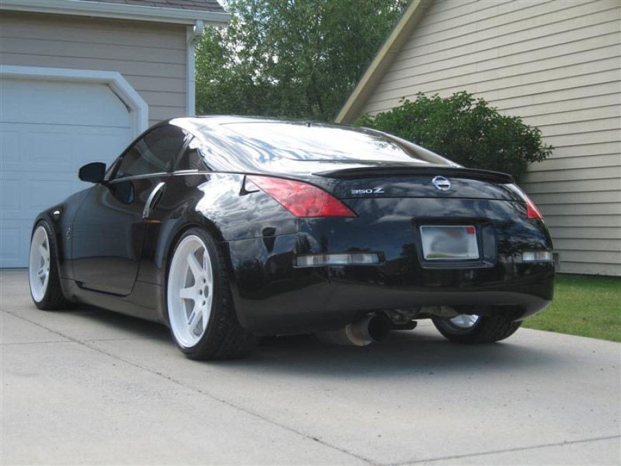 Nissan 350Z Räder Rays Volk Racing TE37 R19 9.5J ET12 265/30 10.5J 275/30