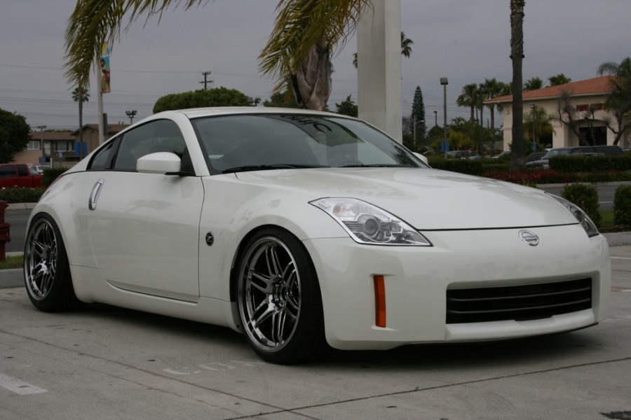 Nissan 350Z Räder AME Tracer TM-02 R19 9.5J ET12 245/35 10.5J ET2 275/35