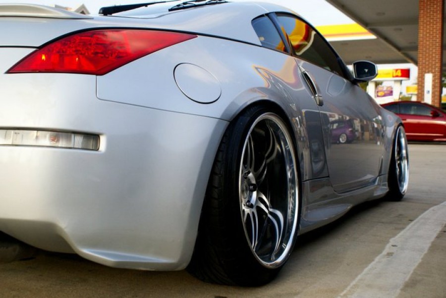 Nissan 350Z Räder Work Varianza T1S R20 9.5J ET-5 225/35 11J 255/35