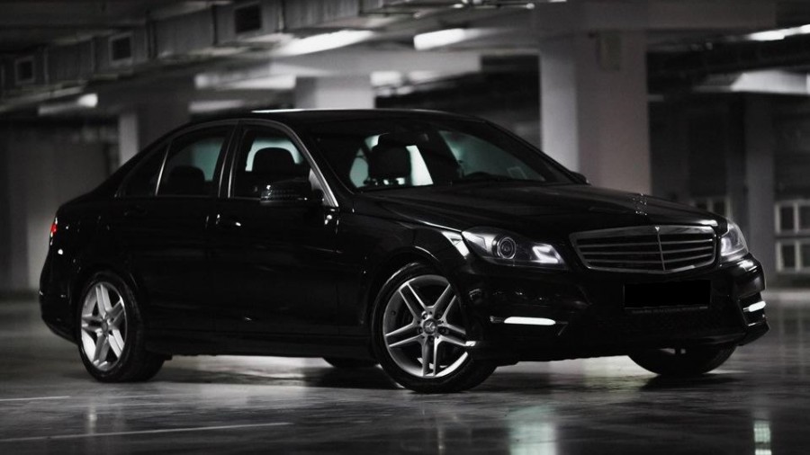 Mercedes-Benz C-Class W204 Räder OEM Mercedes AMG R18 8J ET45 235/40 9J ET54 255/35
